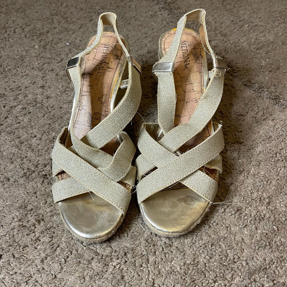 Gold wedge sandals. Size 8